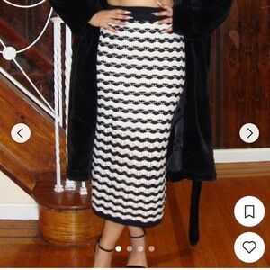 Jessica Simpson Zigzag Crochet Knit Black and White Midi Pencil Skirt Size M